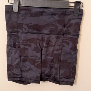 Lululemon Fast And Free High Rise Biker Shorts Size 4